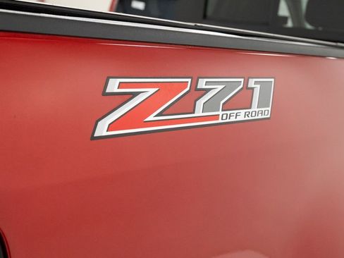 Used 2016 Chevrolet Colorado Z71 AWD/4WD image 6