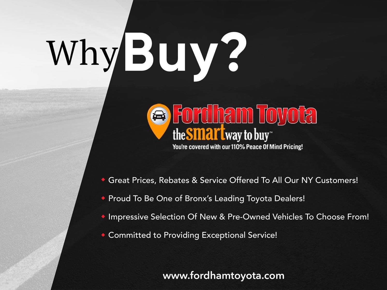 Used 2025 Toyota RAV4 XSE w/ Weather Package AWD/4WD image 3