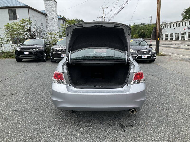 Used 2011 Honda Accord EX-L image 11