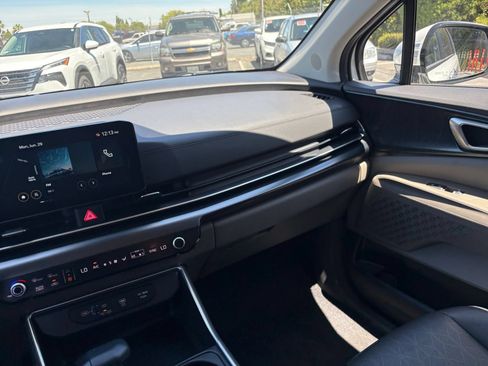 Used 2026 Kia Carnival FWD image 38