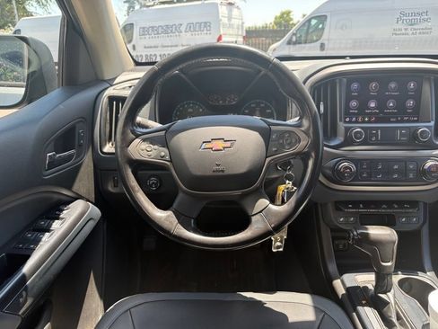 Used 2019 Chevrolet Colorado Z71 AWD/4WD image 7