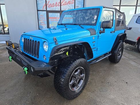 Used 2018 Jeep Wrangler Sport image 2