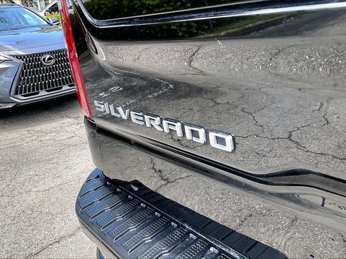 Used 2024 Chevrolet Silverado 1500 Custom AWD/4WD image 10