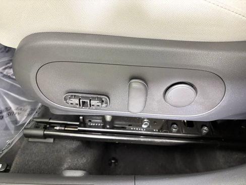 Used 2024 Hyundai Kona SEL AWD/4WD image 15