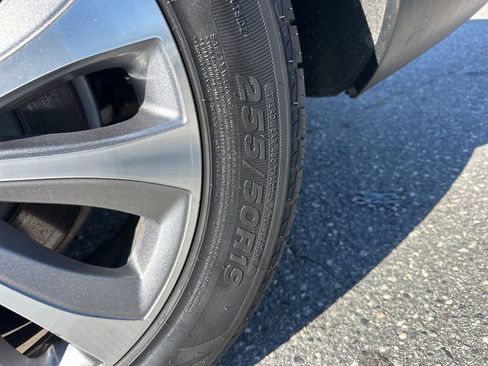 Used 2021 Mercedes-Benz GLE 350 GLE 350 w/ 3rd Row Seat Package image 32