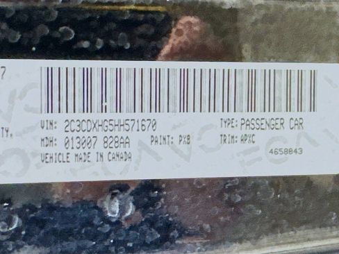 Used 2017 Dodge Charger SXT w/ Premium Group image 31