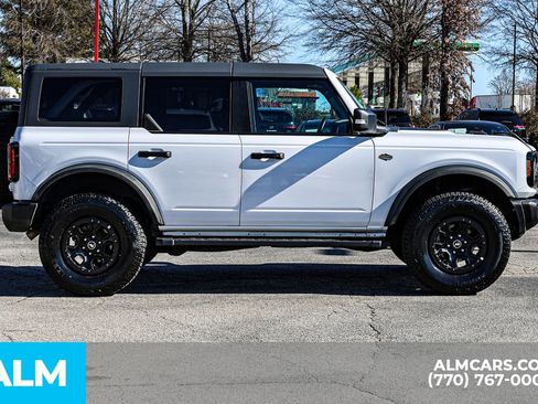 Used 2023 Ford Bronco Wildtrak image 10