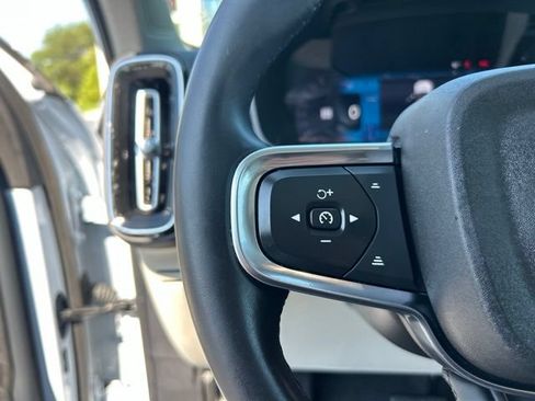 Used 2024 Volvo XC40 B5 Plus w/ Protection Package Premier AWD/4WD image 20
