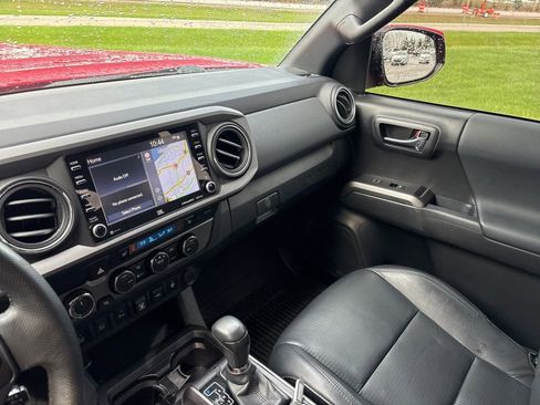 Used 2023 Toyota Tacoma TRD Sport w/ TRD Premium Sport Package AWD/4WD image 24