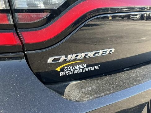 Used 2019 Dodge Charger SXT w/ Cold Weather Package RWD image 10