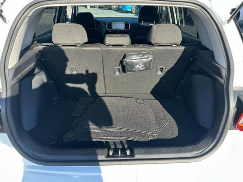 Used 2024 Hyundai Venue SEL image 6