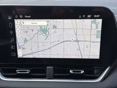 New 2026 Chevrolet Equinox LT w/ Convenience Package II FWD image 13