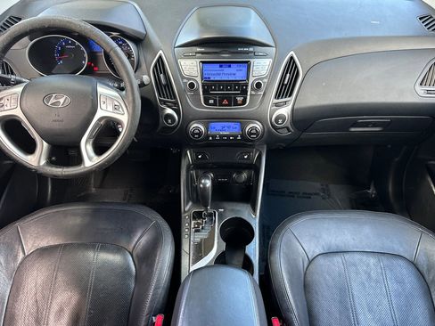 Used 2012 Hyundai Tucson Limited FWD image 16