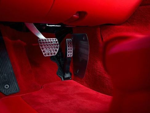 Used 2021 Ferrari Roma image 20