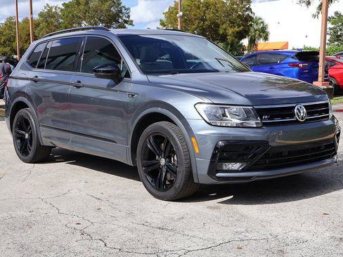 Used 2019 Volkswagen Tiguan SEL Premium R-Line image 2