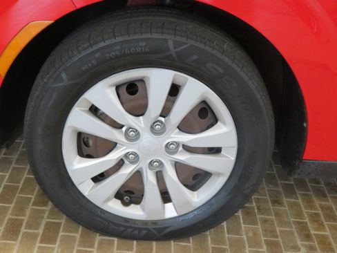 Used 2020 Kia Soul LX image 7