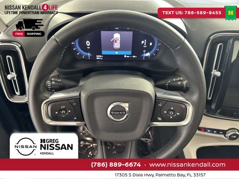 Used 2023 Volvo XC40 B5 Plus w/ Protection Package Premier image 18