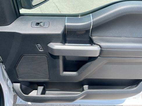 Used 2018 Ford F150 XLT w/ Equipment Group 302A Luxury AWD/4WD image 18