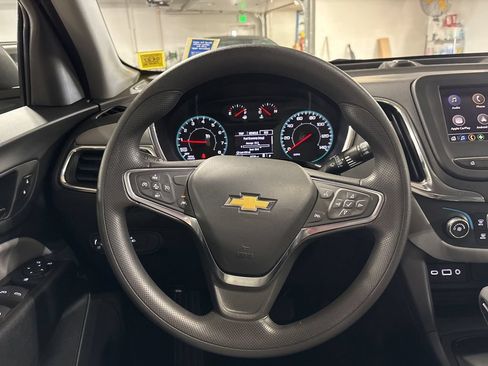 Used 2024 Chevrolet Equinox LS FWD image 9