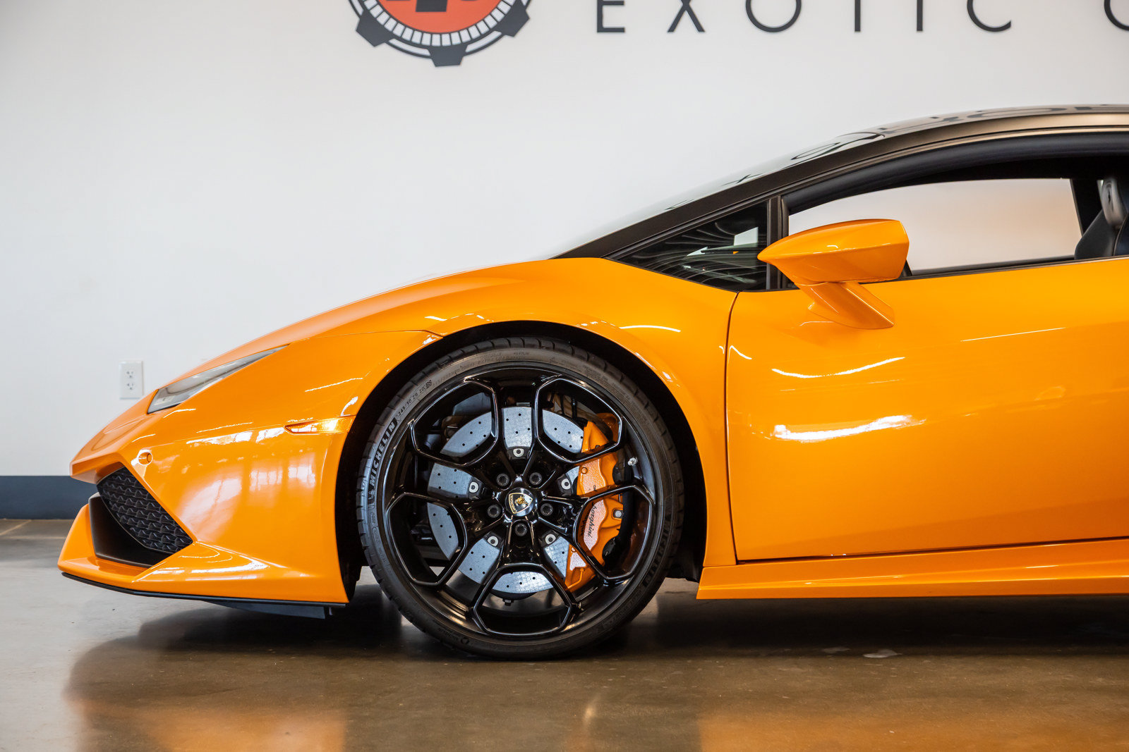 Used 2015 Lamborghini Huracan LP 610-4 AWD/4WD image 16