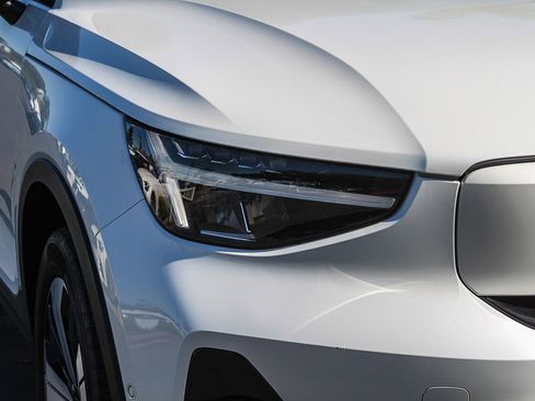 Used 2023 Volvo C40 P8 Recharge Plus image 4