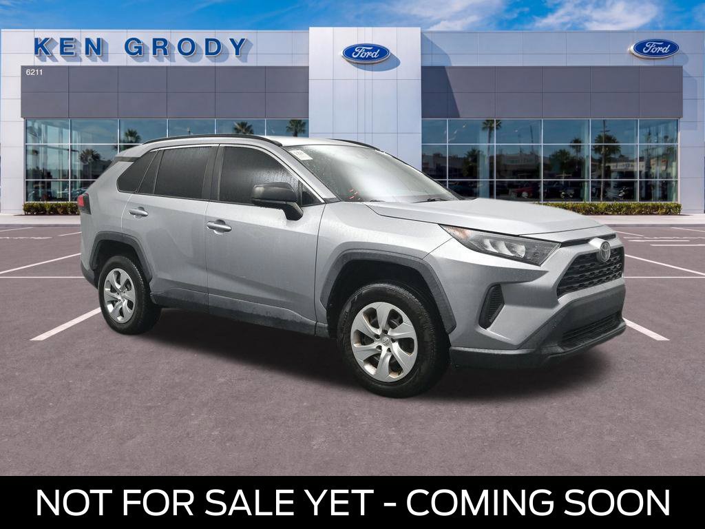 Used 2021 Toyota RAV4 LE w/ Carpet Mat Package (TMS) FWD image 1