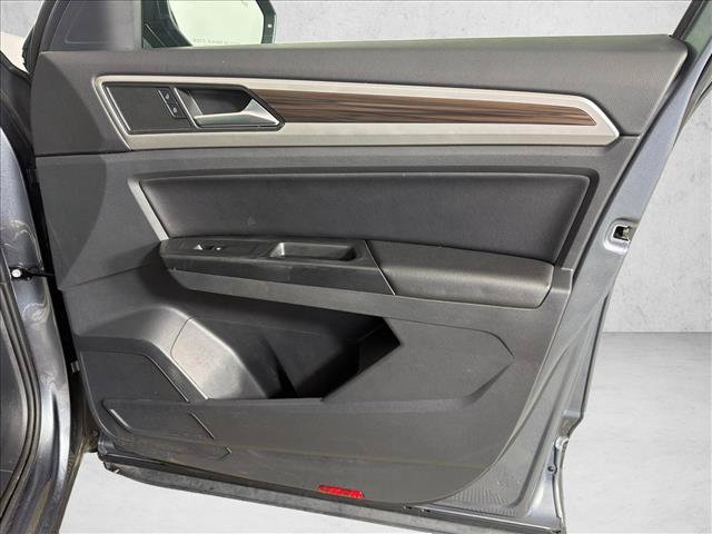 Used 2021 Volkswagen Atlas SE AWD/4WD image 14