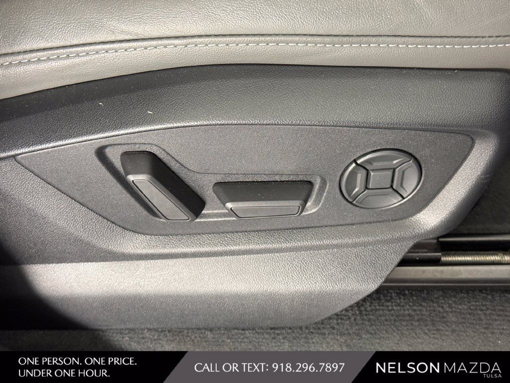 Used 2019 Audi Q8 Prestige AWD/4WD image 48