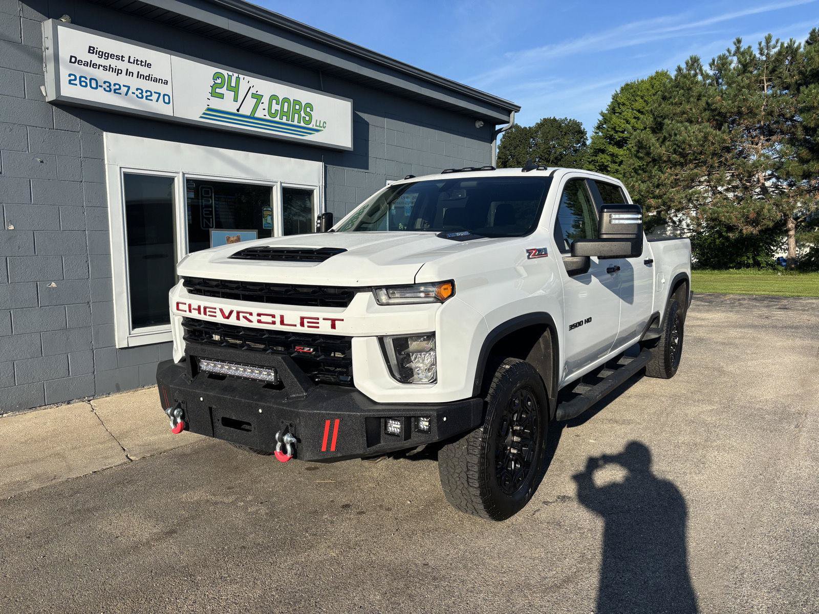 Used 2023 Chevrolet Silverado 3500 LT w/ All Star Edition AWD/4WD image 2