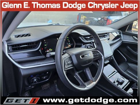 Used 2022 Jeep Grand Cherokee Limited 4xe image 13