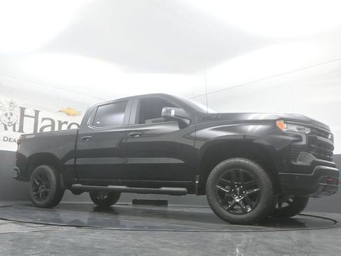 New 2026 Chevrolet Silverado 1500 LT Trail Boss w/ LT Trail Boss Premium Package AWD/4WD image 2