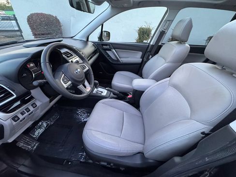 Used 2017 Subaru Forester 2.5i Limited AWD/4WD image 10