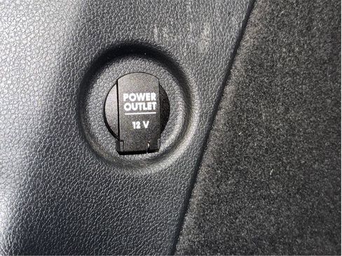 Used 2021 Porsche Macan S image 33