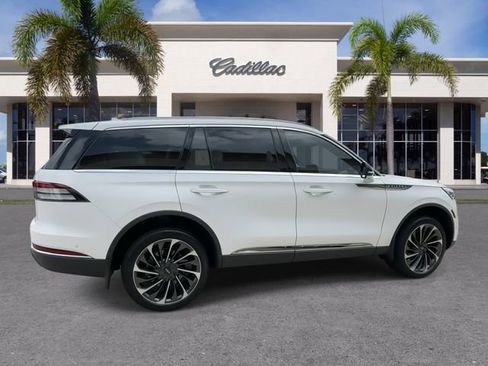 Used 2021 Lincoln Aviator Reserve w/ Equipment Group 202A AWD/4WD image 15