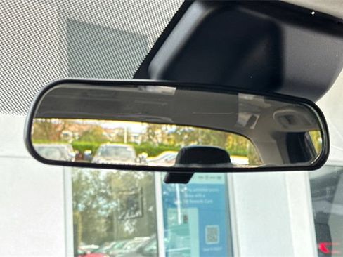 Used 2023 Nissan Frontier SV image 25