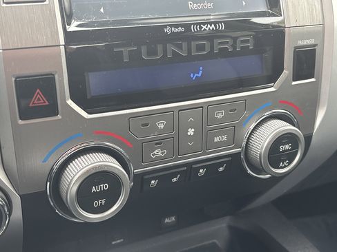 Used 2014 Toyota Tundra Platinum image 20