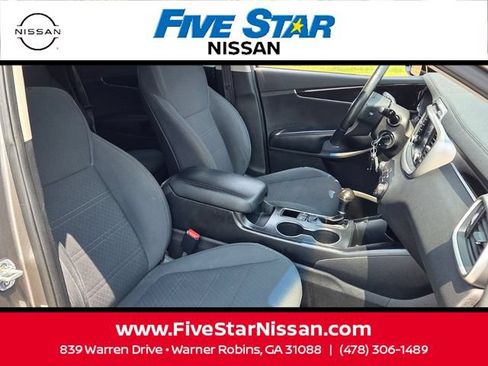 Used 2018 Kia Sorento FWD image 17