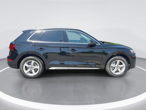Used 2022 Audi Q5 2.0T Premium w/ Convenience Package AWD/4WD image 9
