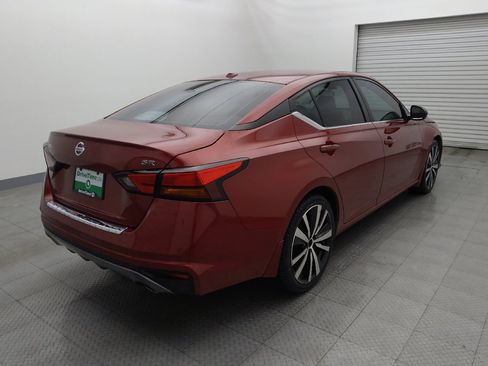 Used 2021 Nissan Altima 2.5 SR w/ SR Premium Package image 9