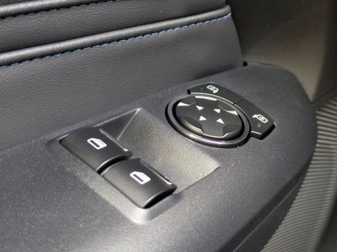 Used 2025 Ford Mustang Dark Horse image 22