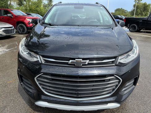 Used 2018 Chevrolet Trax LT w/ Sun & Sound Package AWD/4WD image 10