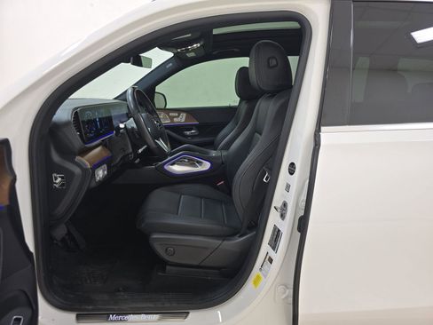 Used 2021 Mercedes-Benz GLS 450 4MATIC image 8