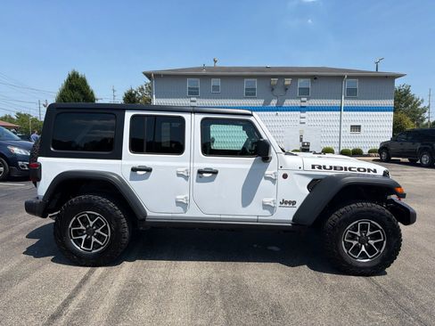 Used 2026 Jeep Wrangler Unlimited Rubicon AWD/4WD image 6