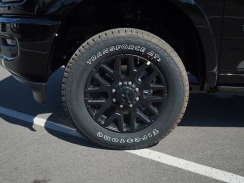 New 2026 RAM 2500 Limited AWD/4WD image 10