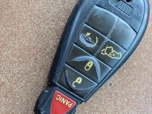 Used 2013 Jeep Grand Cherokee Overland AWD/4WD image 32