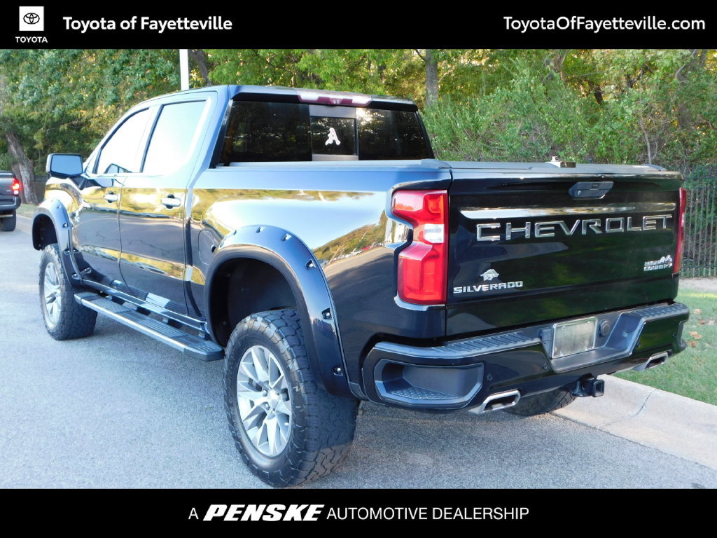 Used 2020 Chevrolet Silverado 1500 High Country w/ Technology Package AWD/4WD image 3