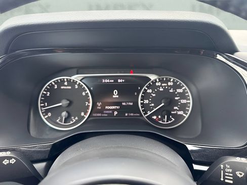 Used 2025 Nissan Pathfinder SV FWD image 20