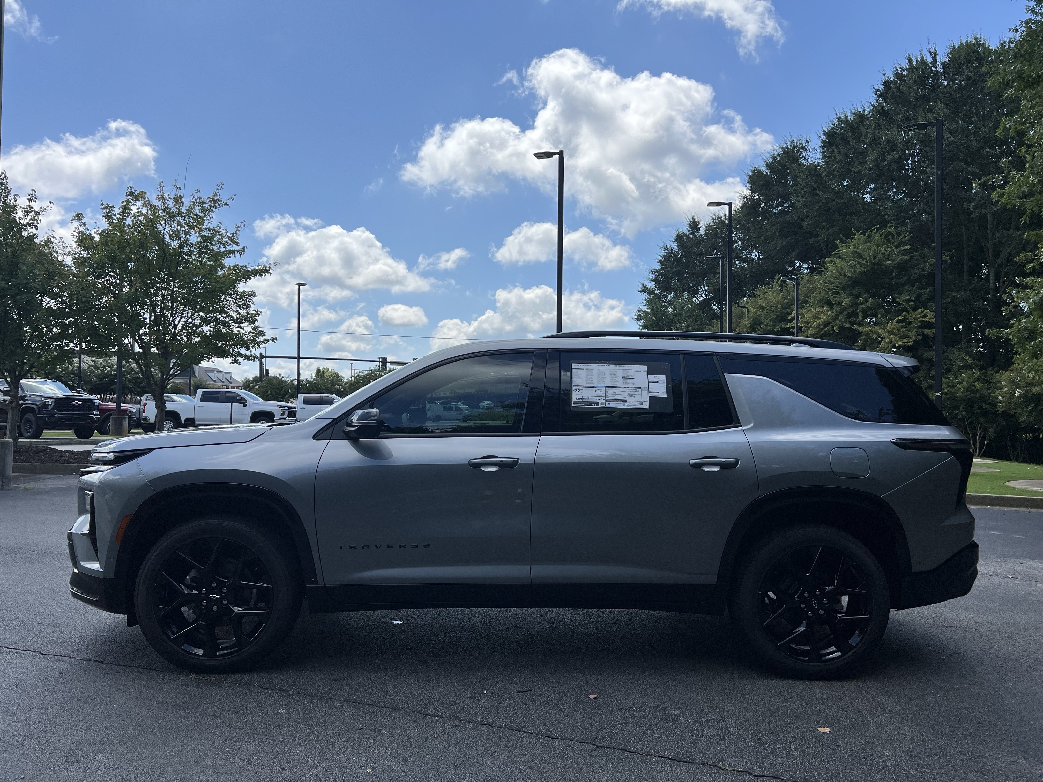 New 2026 Chevrolet Traverse RS FWD image 6