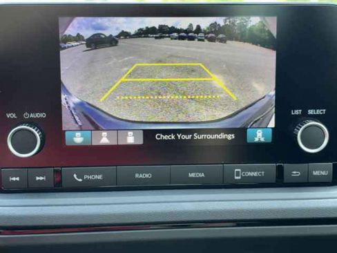 Certified 2025 Honda Accord SE image 6