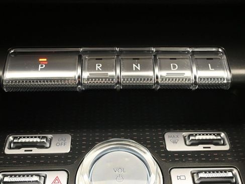 Used 2024 Lincoln Nautilus Reserve w/ Jet Appearance Package (87T) image 22